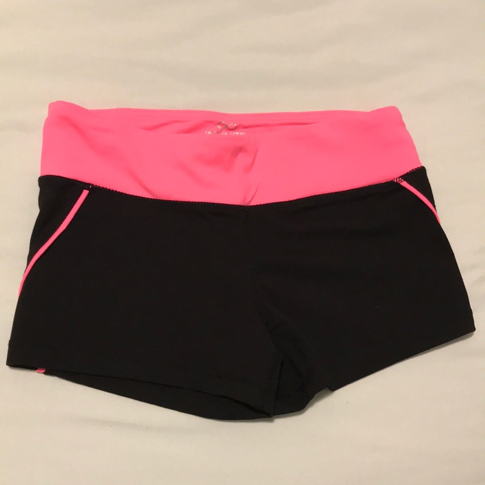 NEW Infinite Short Shorts